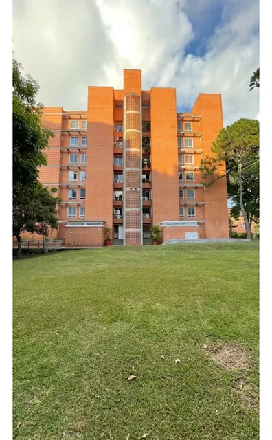 En Venta Apto Altos De San Gabriel- La Tahona