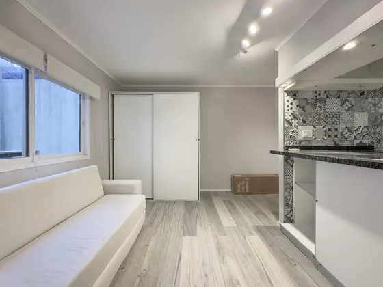 Venta Monoambiente En Microcentro Con Seguridad 24 Hs - Apto Crédito