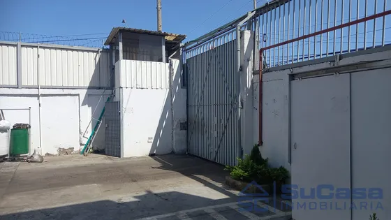 Bodega En Excelente Estado  E Inmejorable Ubicación Cod. 33669