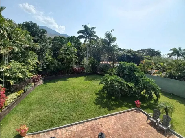 Los Chorros Venta/alquiler Estupenda Casa Estilo Colonial