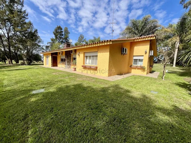 Venta Chacra Atlántida - 4 Dormitorios Y 3 Baños