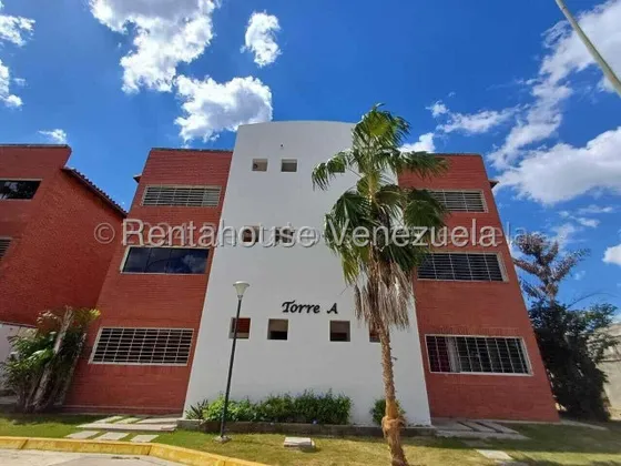Maritza Lucena Vende Espacioso Y Fresco Apartamento En Un Ambiente Tranquilo, En Cabudare, Agua Constante, Áreas Verdes, Vigilancia Privada 24/7.