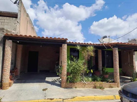 Se Vende Townhouse En Conj Resd Ticote Naguanagua Dl