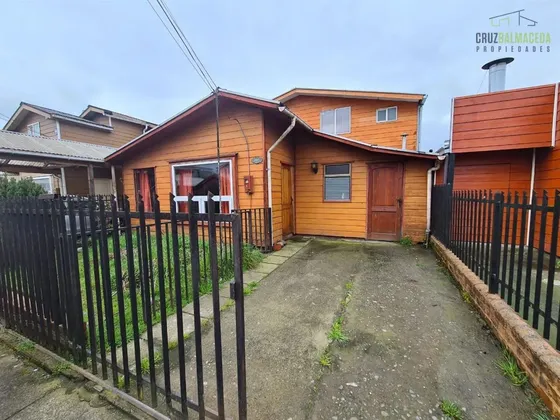 Casa En Venta A Pasos De Colegio Domingo Santa Maria