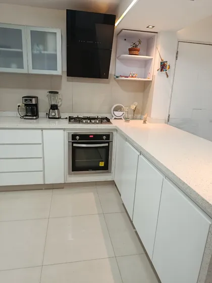 Apartamento En Alquiler, San Antonio De Los Altos, Residencias Ops, La Redoma Am