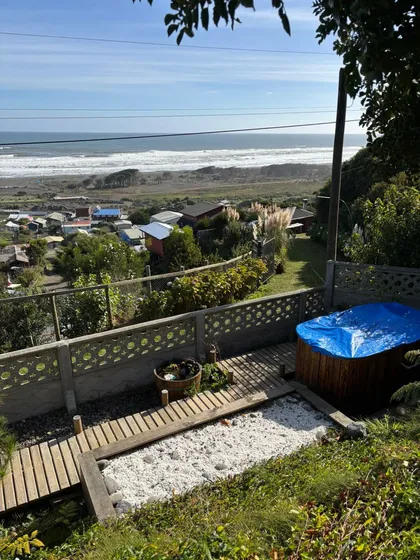 Se Vende Casa Y Deptos. Con Vista Al Mar, En Puerto Saavedra