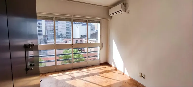 Alquiler Apartamento Cordón Sur 2 Dormitorios Impecable Terraza 3er Piso Por Escalera · Foto 1
