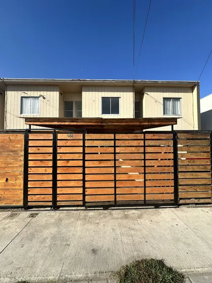 Casa En Venta 4 Dormitorios 100% Ampliada. Caleta San Pedro