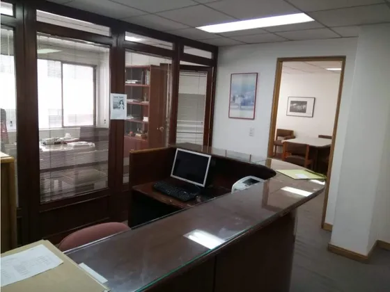 Oficina En Arriendo, Sector El Lago, Chapinero 