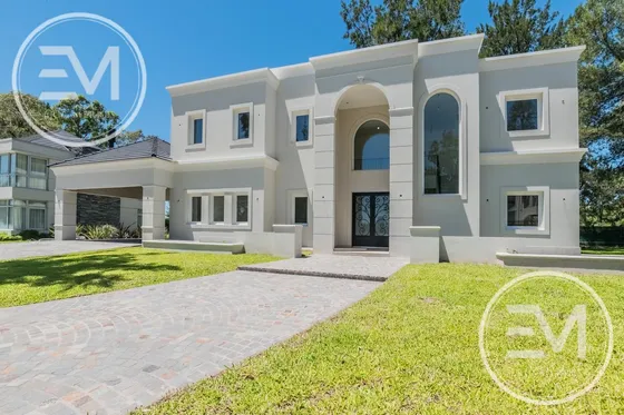Casa 6 Ambientes Venta Saint Thomas Oeste