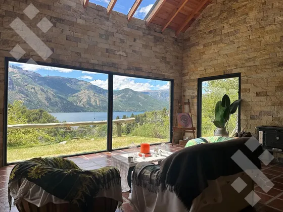 Venta Casa Con Vista Al Lago, Meliquina