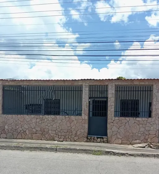Se Vende Casa Ubicada En La Cooperativa, 007jsc