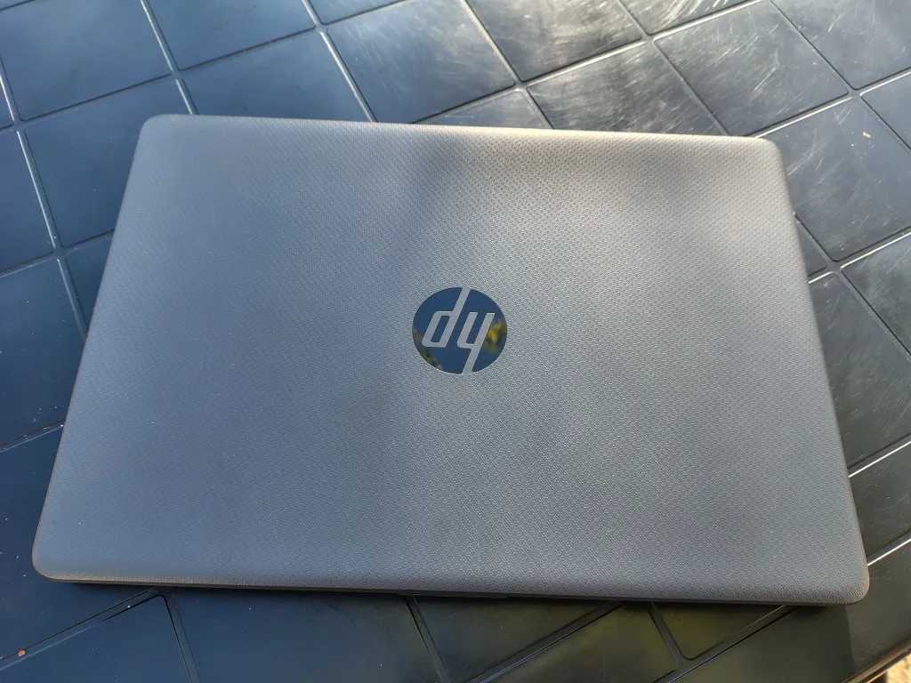 Selling Netbook $500mil63858925737219120