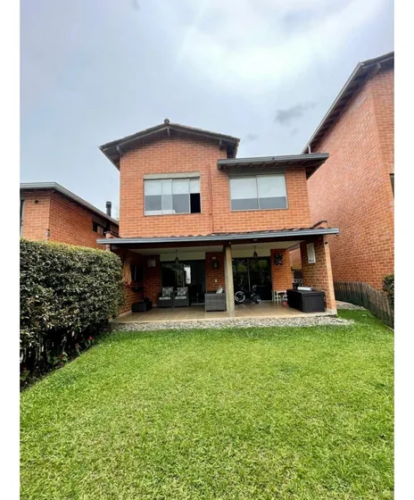 Casa En Venta En Envigado Loma Del Chocho