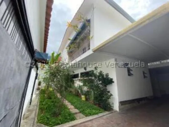 #25-12692   Hermosa Casa En Santa Eduvigis 