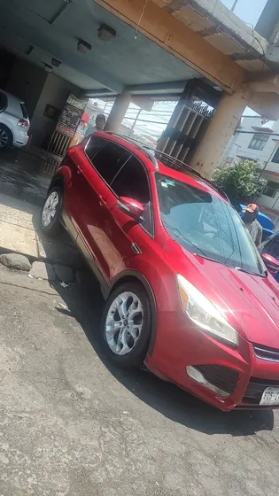 Ford Escape 2.5 Se Plus Piel Limited T/pano At