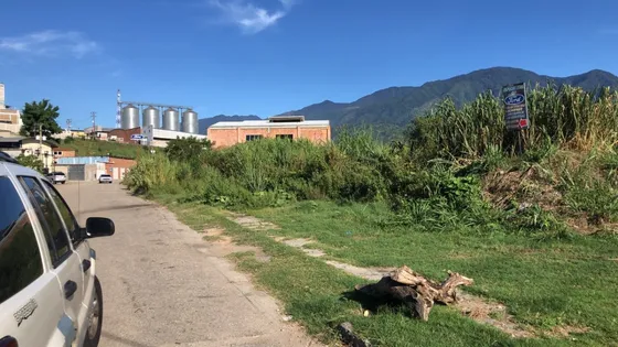 Se Vende Excelente Terreno En Zona Industrial El Carmelo!!