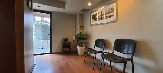 Local En Venta Martin De Zamora Esquina Manquehue