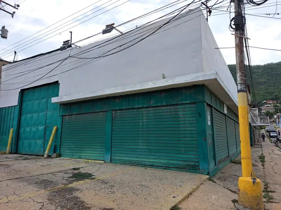 Se Alquila Y Se Vende Galpón A  Pie De Calle Pto La Cruz Anzoátegui