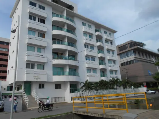 Apartamento En Venta Los Laureles, Montería