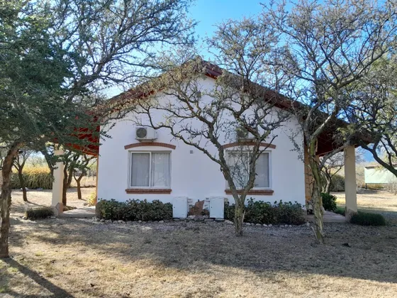 Casa 4 Amb Sobre Lote 3500 M2 Parquizado En Cerro De Oro, Merlo, San Luis 3 Dorm 2 Baños Y Estar/cocina/comedor Configuraciòn Actual 2 Dtos De 2 Amb, Pileta De 7 X 3,30 