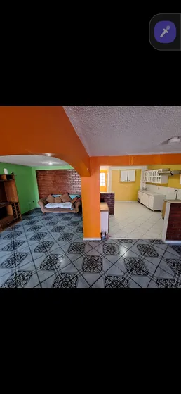 Venta De Casa 5 Dormitorios 2 Baños