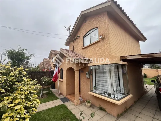 Casa En Venta De 4 Dorm.2 Baños Amplio Terreno En La Serena