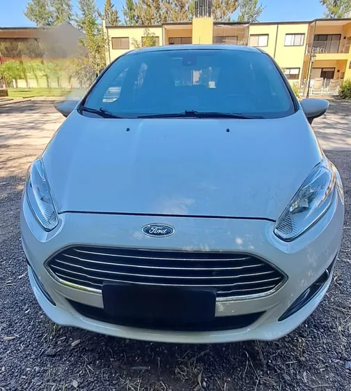 Ford Fiesta Kinetic 1.6 Design 120cv Titanium