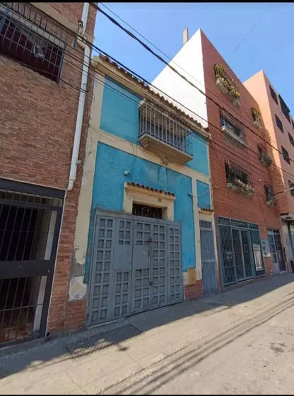 Rento Casa En Chapellin, Con Entrada Independiete De 3 Habitaciones, Baño, Cocina Lavandero, Sin Amoblar .