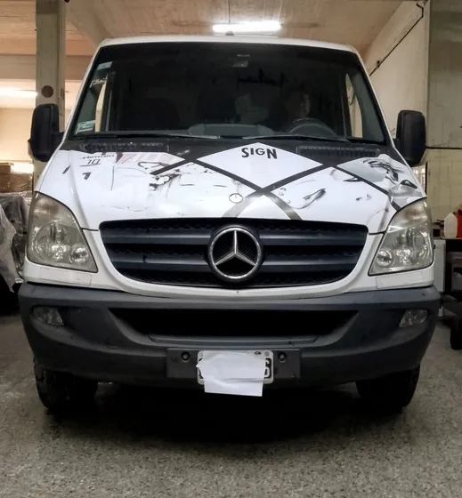 Mercedes-benz Sprinter 2.1 415 Furgon 3250 150cv Tn V2