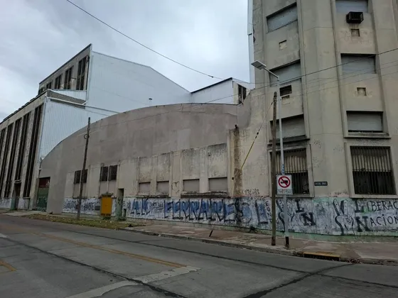 Venta Galpones  13500 Mts. - Avellaneda