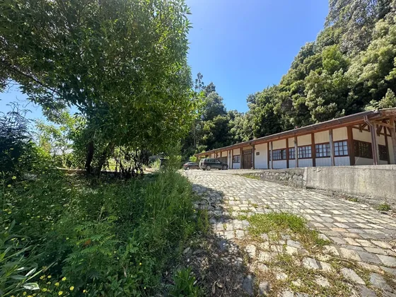 Propiedad Industrial Con Bodegas En Sector Lomas Coloradas
