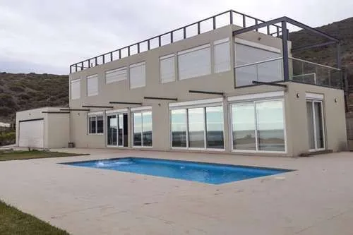 Casa En Venta De 4 Dorm. En Zapallar