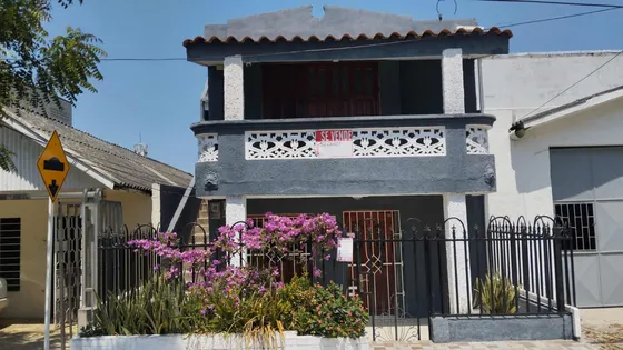 Casa A La Venta De 2 Pisos 