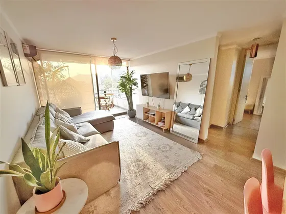 Departamento En Arriendo De 2 Dorm. En Huechuraba