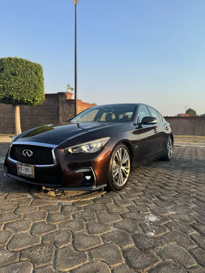Infiniti Q50 3.5 Hybrid At