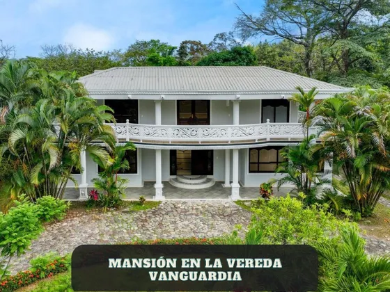 Mansión En La Vereda Vanguardia