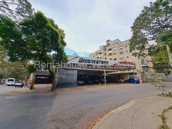 Negocio De Cauchera En Venta En Gran Ubicación En Los Caobos, Incluye El Local Comercial