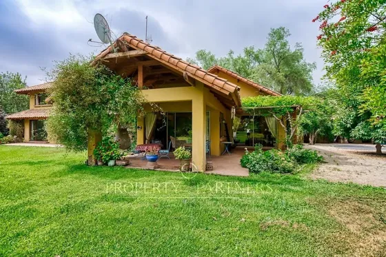 Casa En Batuco, Condominio Consolidado Y Con Agua ...