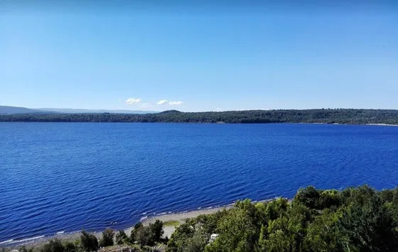 Chiloé Mágico: 24,9 Hectáreas Frente A Laguna De Agua Dulce