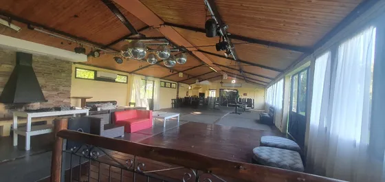 Chacra De 2.5 Hectareas Con Salon De Eventos