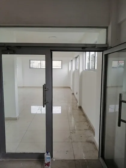 Rento Local Comercial Segundo Piso Completo En Viejo Arroyo Hondo Próximo A Galerías 360 Codigo: Pd284