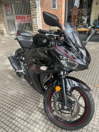 Yamaha R3
