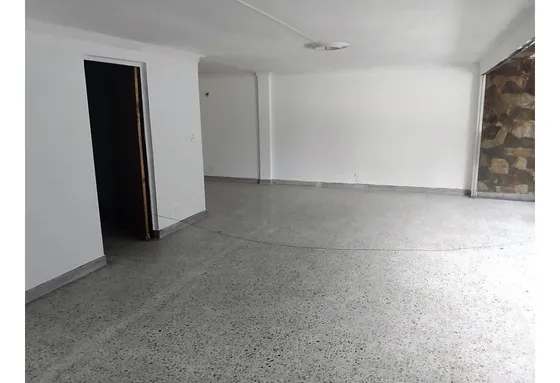 Edificio De 3 Pisos En Venta En Conquistadores