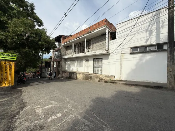 Casa Lote En Venta, San Jerónimo, Antioquia 