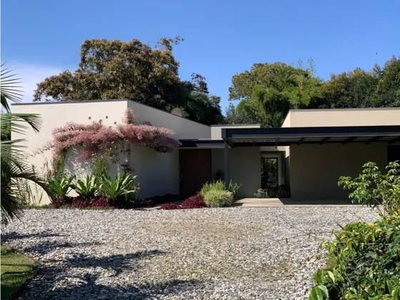 Casa Campestre Para La Venta En Unidad Cerrada En Llanogrande Ldc