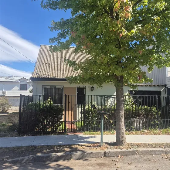 Casa En Venta De 2 Dorm. En Talca