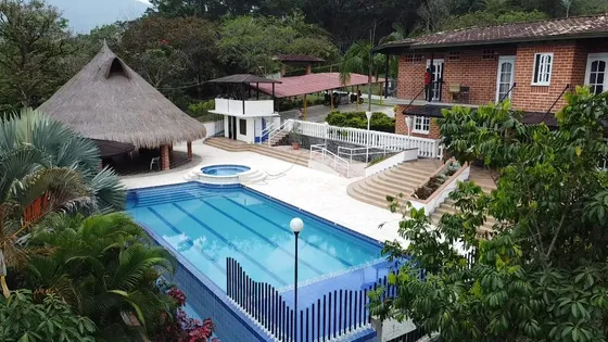 Venta De Finca De Recreo En Barbosa Popalito