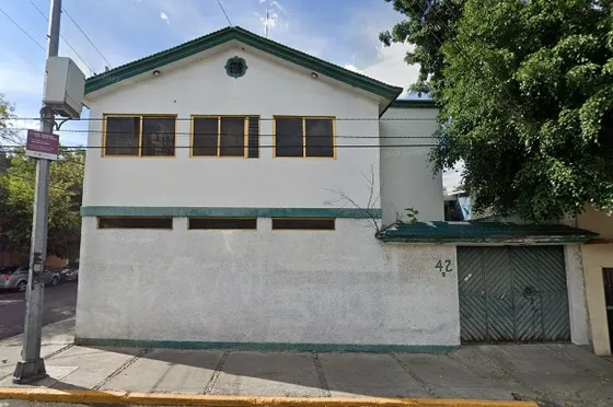 Cs- Casa En Martin Carrera En Recuperacion Bancaria