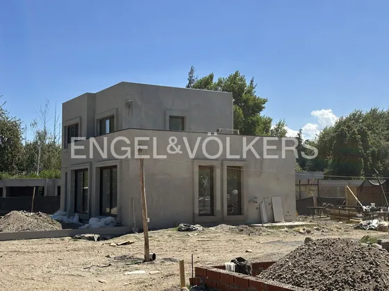 Casa Nueva En Los Lirios